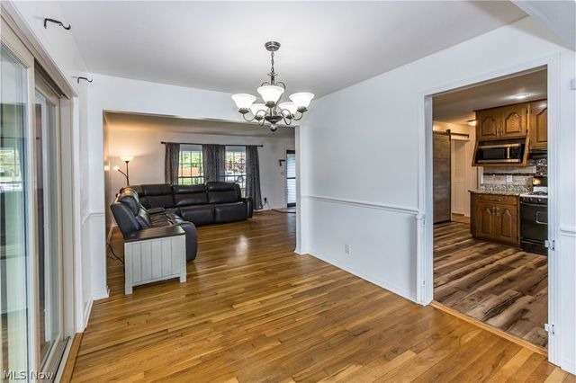 537 Eric Drive, Tallmadge, OH 44278