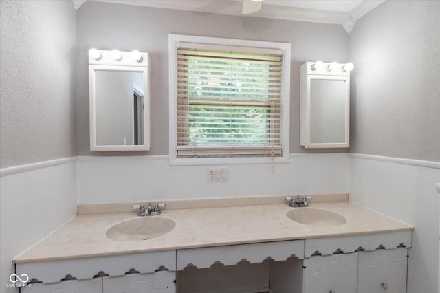 144 Bexhill Drive, Carmel, IN 46032