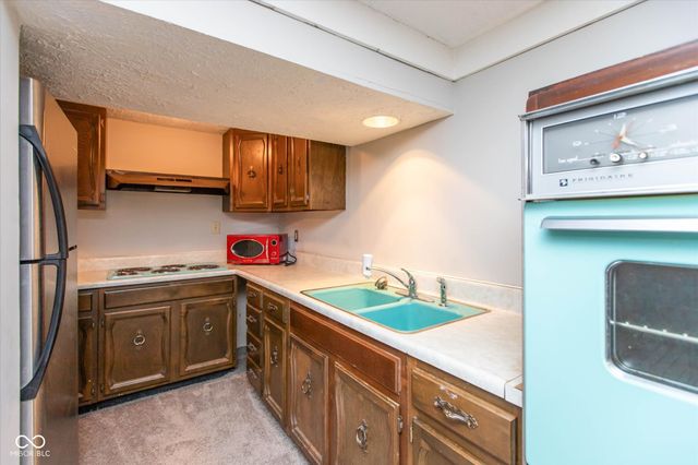 144 Bexhill Drive, Carmel, IN 46032