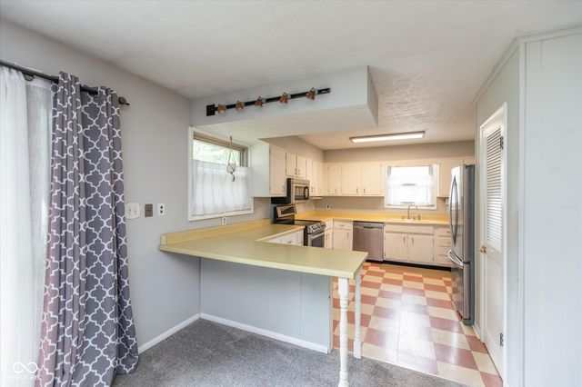 144 Bexhill Drive, Carmel, IN 46032