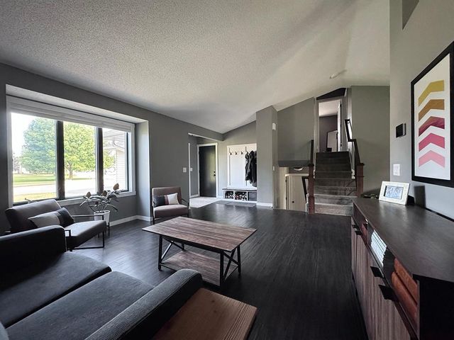 101 Carissa Lane SW, Saint Michael, MN 55376