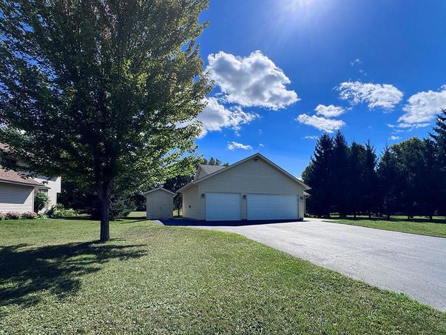 101 Carissa Lane SW, Saint Michael, MN 55376