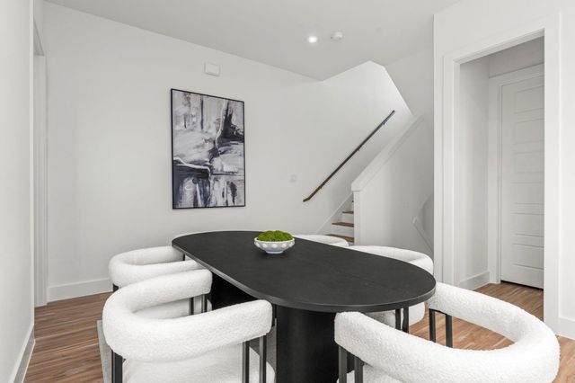 4702 Thornton Views Rd, Houston, TX 77018