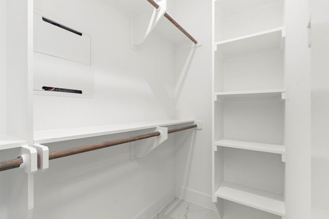 4702 Thornton Views Rd, Houston, TX 77018