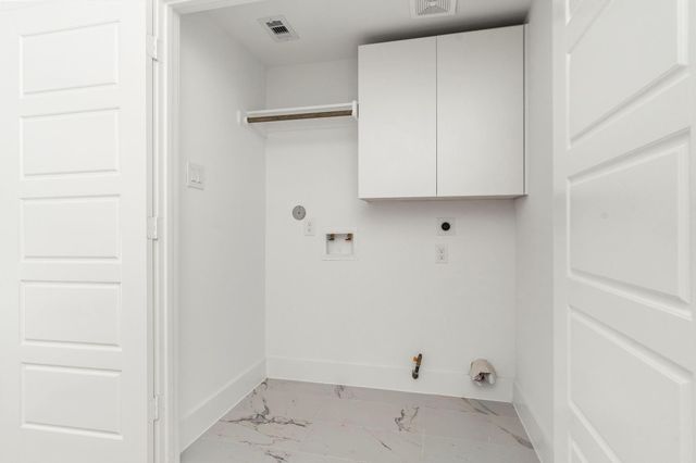 4702 Thornton Views Rd, Houston, TX 77018