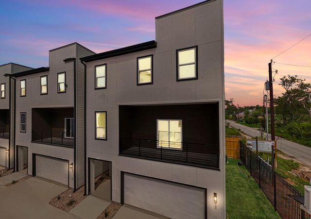 4702 Thornton Views Rd, Houston, TX 77018