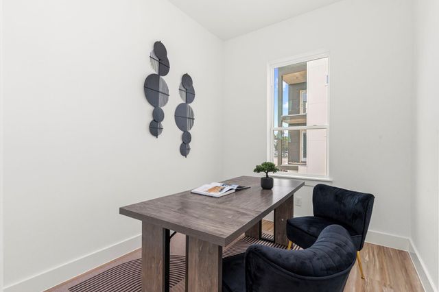 4702 Thornton Views Rd, Houston, TX 77018