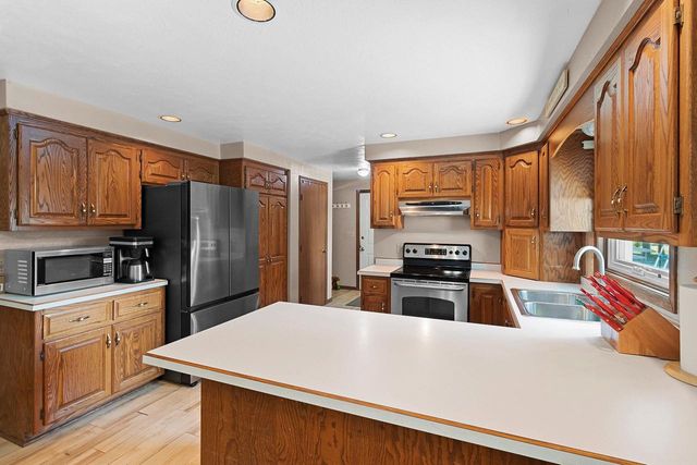 N4929 COUNTY ROAD U, De Pere, WI 54115