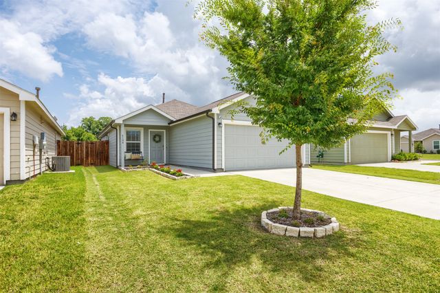 6104 Darkstar Drive, Forney, TX 75126