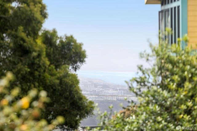 8231 Geary Boulevard, San Francisco, CA 94121