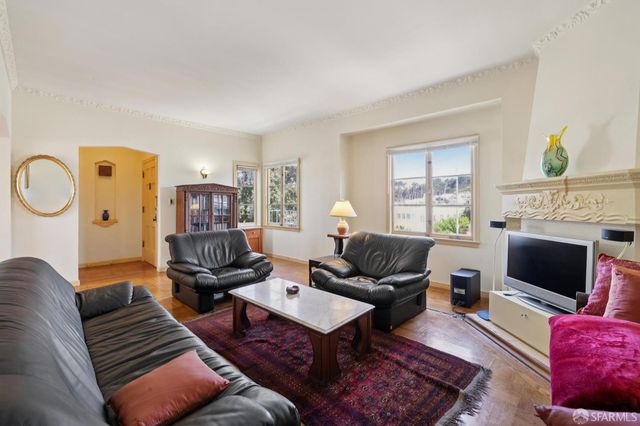 8231 Geary Boulevard, San Francisco, CA 94121