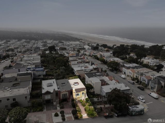 8231 Geary Boulevard, San Francisco, CA 94121