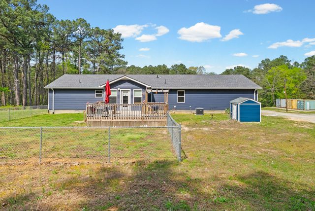 1549 Trace Creek Rd, Mc Ewen, TN 37101