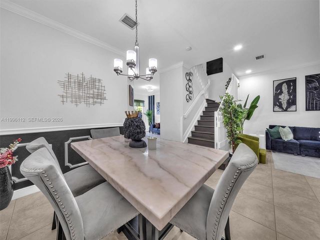 20673 NE 10th Path, Miami, FL 33179