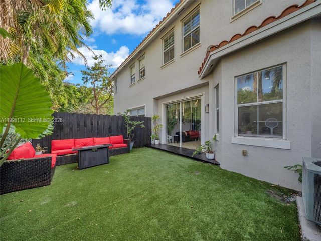 20673 NE 10th Path, Miami, FL 33179