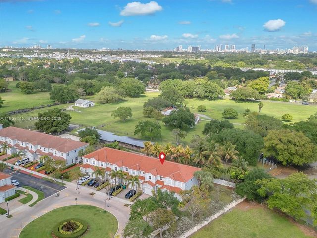 20673 NE 10th Path, Miami, FL 33179