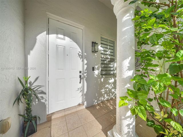 20673 NE 10th Path, Miami, FL 33179