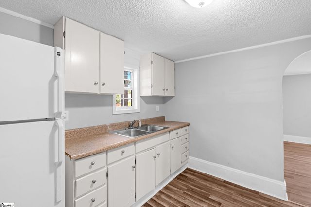 712 Old Grove Road, Piedmont, SC 29673