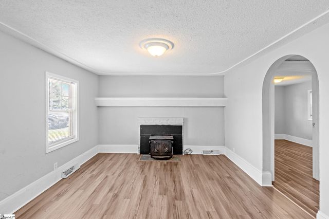 712 Old Grove Road, Piedmont, SC 29673