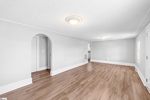 712 Old Grove Road, Piedmont, SC 29673