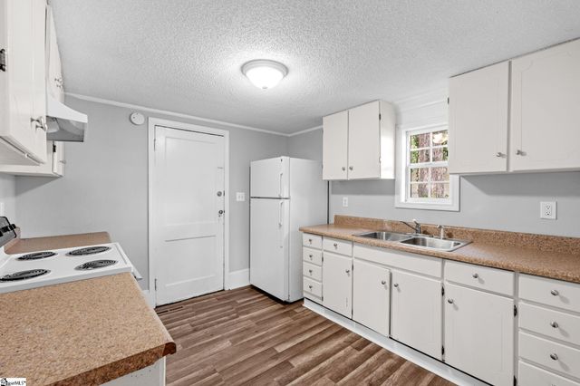 712 Old Grove Road, Piedmont, SC 29673