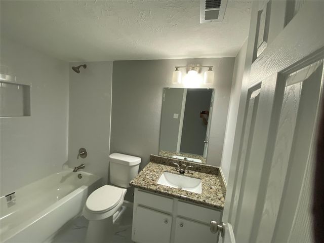 5100 Milwee Street 141, Houston, TX 77092