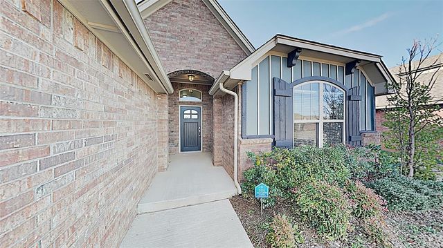 8208 NW 158th Street, Oklahoma City, OK 73013