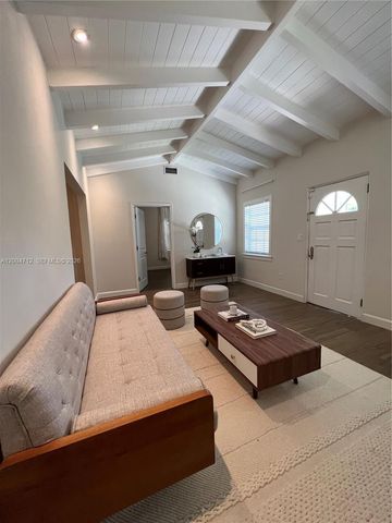 265 Palm Ave, Miami Beach, FL 33139