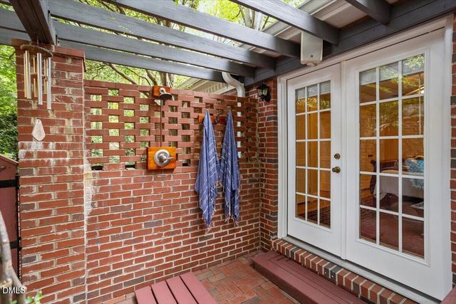 416 Brookside Drive, Chapel Hill, NC 27516