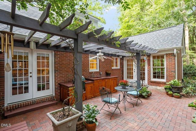 416 Brookside Drive, Chapel Hill, NC 27516