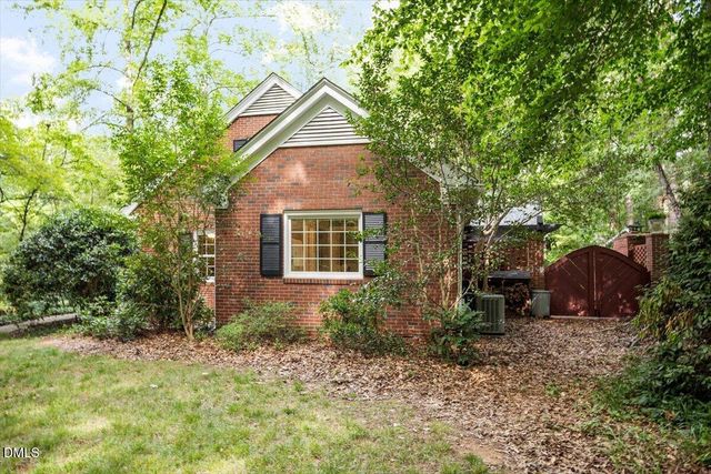 416 Brookside Drive, Chapel Hill, NC 27516