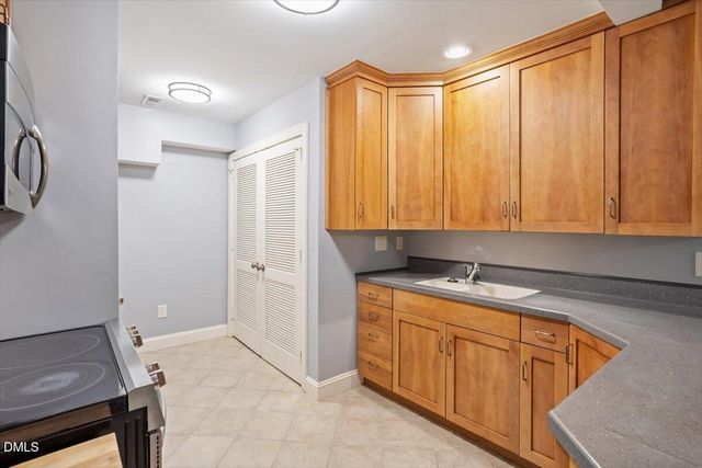 416 Brookside Drive, Chapel Hill, NC 27516