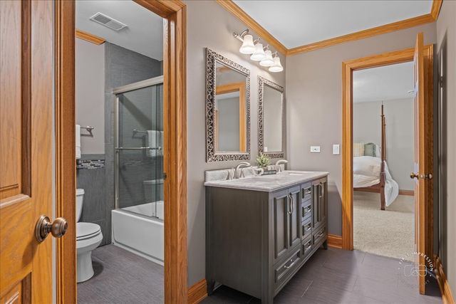 7N224 Whispering Trail, St. Charles, IL 60175