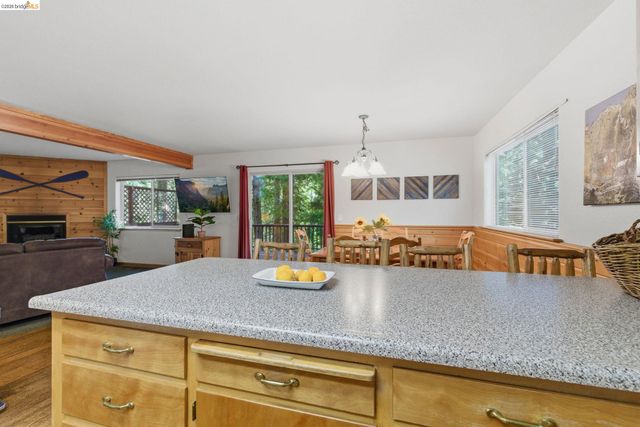 28525 S Stan Ct, Strawberry, CA 95364