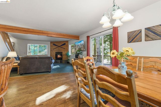 28525 S Stan Ct, Strawberry, CA 95364