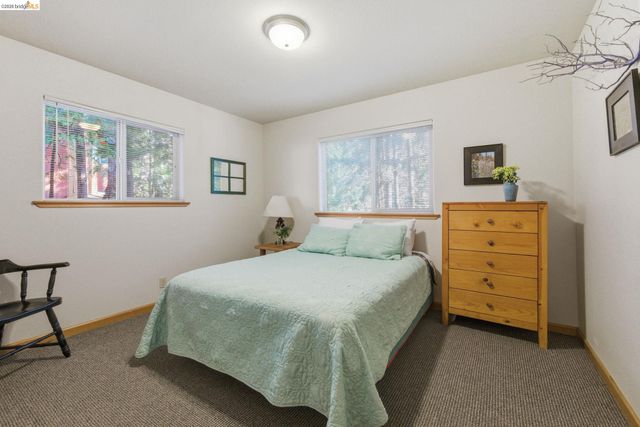 28525 S Stan Ct, Strawberry, CA 95364