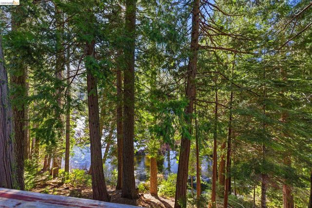 28525 S Stan Ct, Strawberry, CA 95364