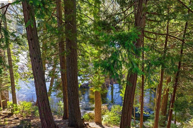 28525 S Stan Ct, Strawberry, CA 95364