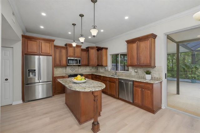 15509 EASTBOURN DRIVE, Odessa, FL 33556