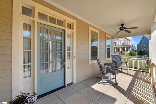 9 Hogarth Street, Greenville, SC 29617