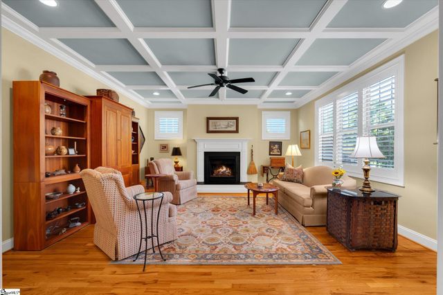 9 Hogarth Street, Greenville, SC 29617
