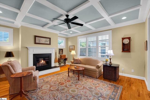 9 Hogarth Street, Greenville, SC 29617