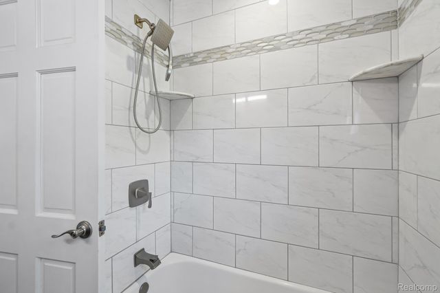 602 Florence Avenue, Royal Oak, MI 48067