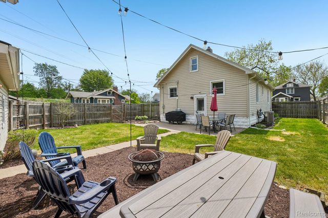 602 Florence Avenue, Royal Oak, MI 48067