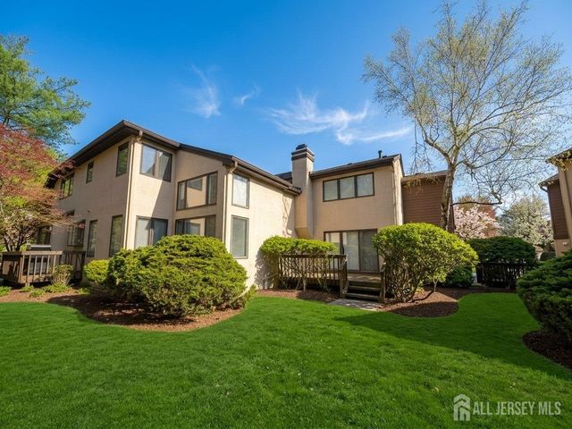537 Sayre Drive, Plainsboro, NJ 08540
