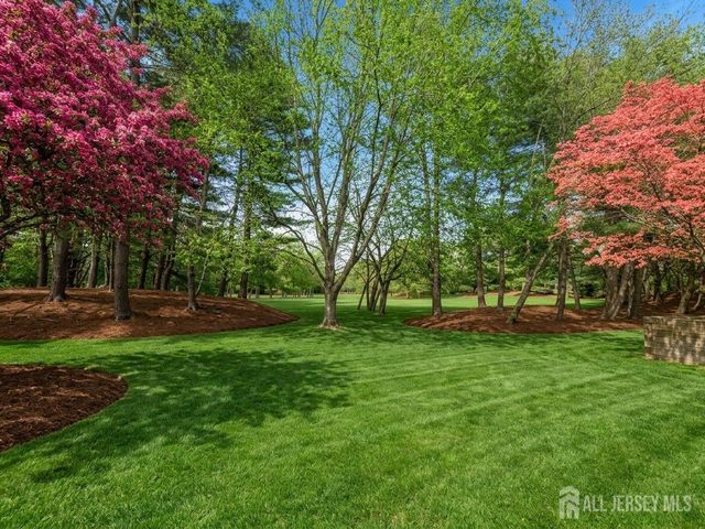 537 Sayre Drive, Plainsboro, NJ 08540
