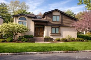 537 Sayre Drive, Plainsboro, NJ 08540