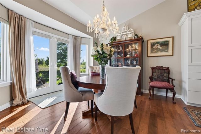 1537 Glass Lake Circle, Oxford, MI 48371