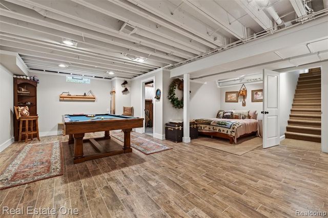 1537 Glass Lake Circle, Oxford, MI 48371