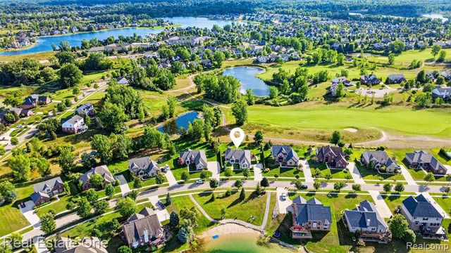 1537 Glass Lake Circle, Oxford, MI 48371